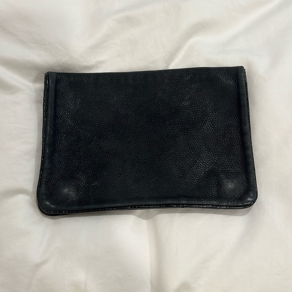 Theory Clutch